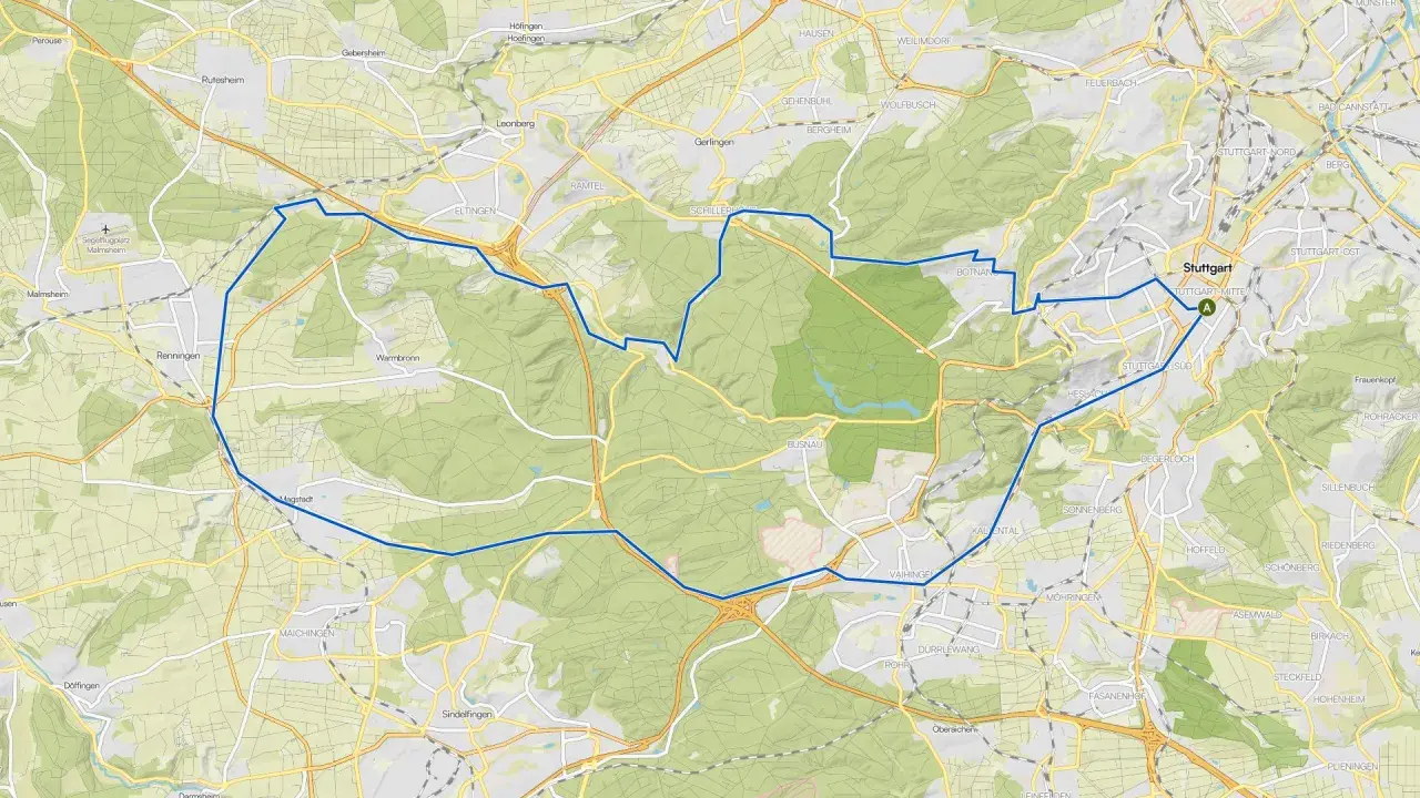 Karte mit markierter Route für eine Radtour rund um Stuttgart, vorbei an Orten wie Renningen, Leonberg und dem Flughafen.