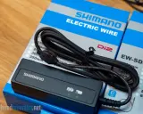 Shimano Di2 E-Tube Kabel und Ladegerät. Perfekt für die elektrische Schaltung.
