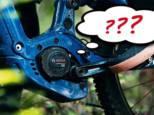 Fragezeichen über dem Bosch CX Gen 4 Motor am E-Bike. Wie kann man den Bosch CX Gen 4 leiser machen?
