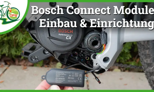 Anleitung zum Bosch Connect Modul einbauen: Nahaufnahme eines E-Bike-Motors mit Kabeln und dem Modul in der Hand.